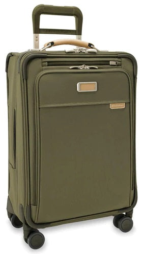 Briggs & Riley Baseline Essential Carry-On Spinner
