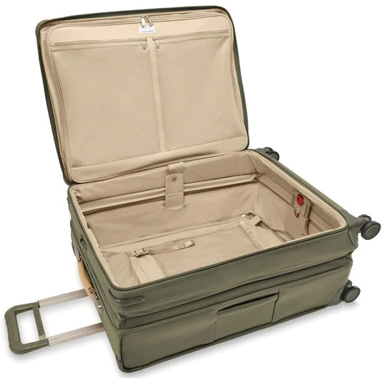 Briggs & Riley Baseline Medium Expandable Spinner