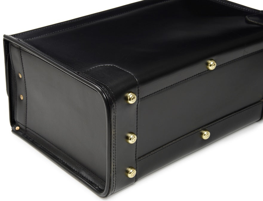Korchmar Defender Vinyl 18" Wheeled Litigation Case