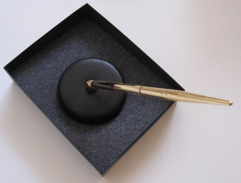 Leather Pen Stand