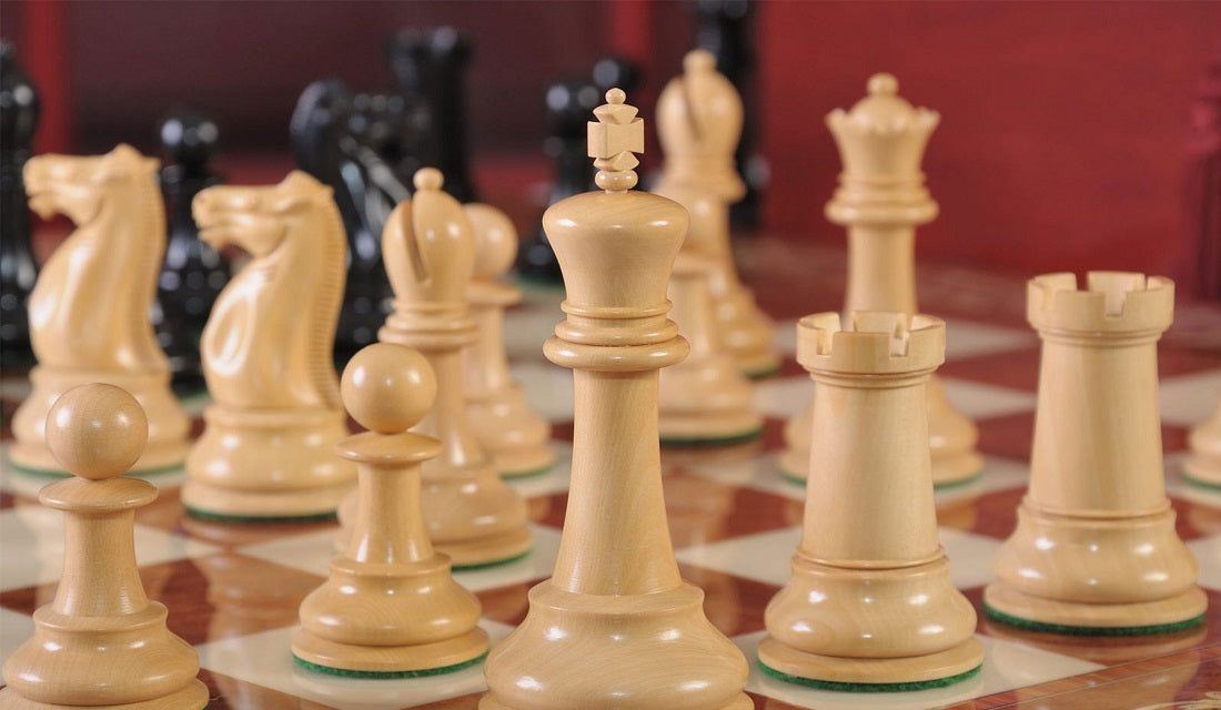 Staunton Broadbent Chess Set, Box and Board Combination - Ebony