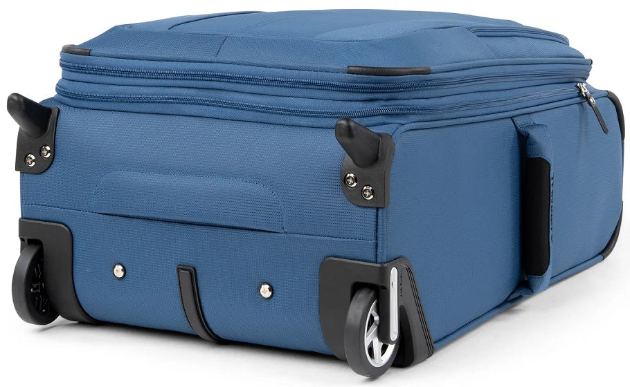 Travelpro Maxlite 5 22" Expandable Carry-On Rollaboard